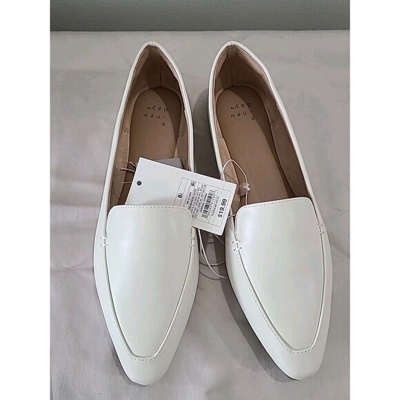 NWT A New Day Hayes Pointed Loafer Flats Cream Ivory Faux Leather Shoes Foam 8.5 - Picture 2 of 7